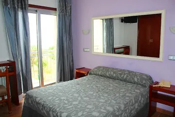 Otel Marola 2*